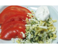 Салат из помидоров с сыром и яйцом 204.9 ккал 105 г.
